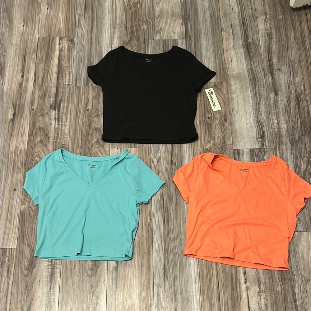 Women's V-Neck Crop Top - Black, Blue, and Coral